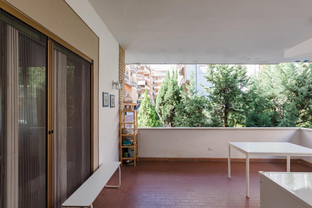 Stupendo Appartamento In Quartiere Residenziale Roma Exterior foto